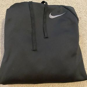 Nike dri fit black sweatshirt